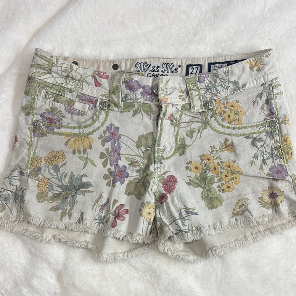 Miss Me Floral Jean Shorts - Multicolor